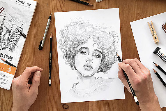 Dessiner un portrait au crayon à papier