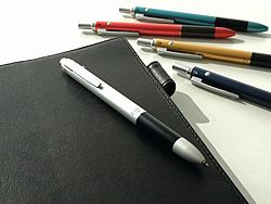 ZOOM L102 multi-function pen dahliapink